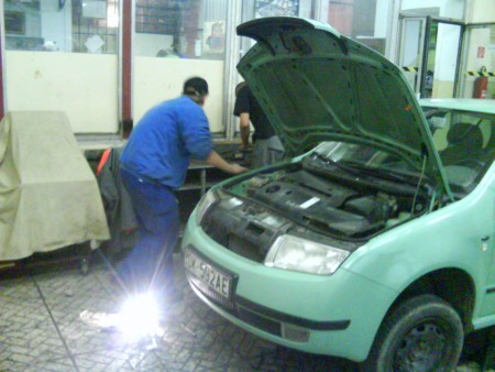 Výmena alternátora na Škoda Fabia