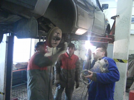 Vyváranie podvozku na Škoda Favorit 